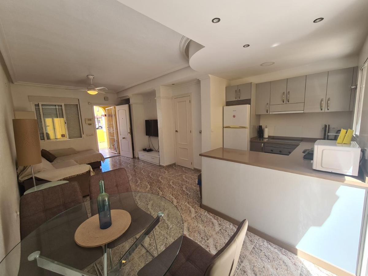 טורבייחה 2 Bedroom Property In Closed Urbanisation מראה חיצוני תמונה