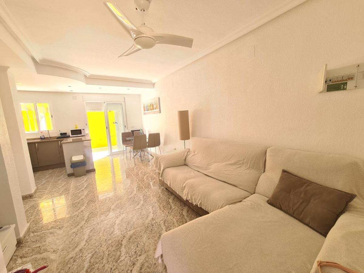 טורבייחה 2 Bedroom Property In Closed Urbanisation מראה חיצוני תמונה